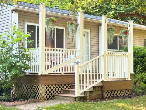 Exterior - 285 Brookside, Ann Arbor, MI 48105 photo 7 of 9