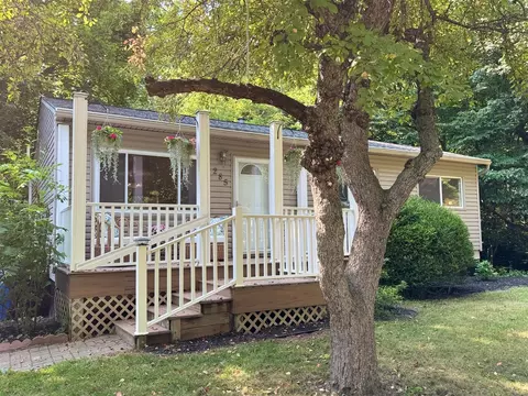 285 Brookside, Ann Arbor, MI 48105