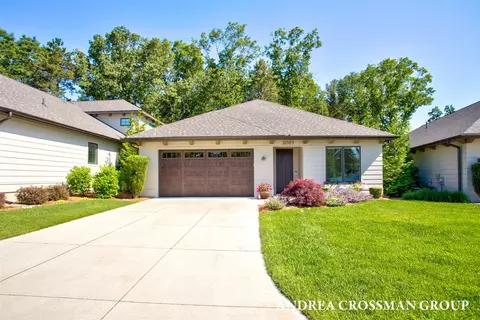 2063 Ottawa Bch, Holland, MI 49424