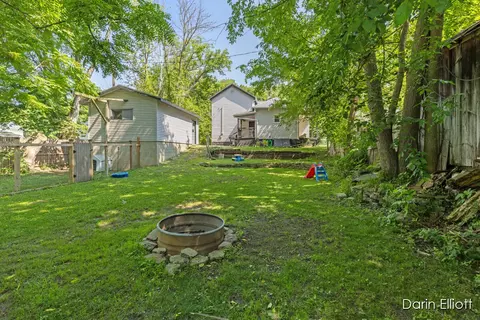 Exterior - 517 E Main, Ionia, MI 48846 photo 4 of 5