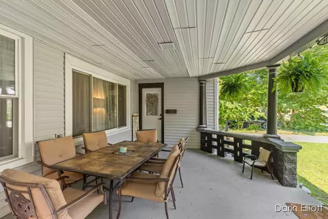 Exterior - 517 E Main, Ionia, MI 48846 photo 2 of 5
