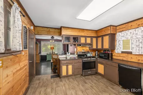 Kitchen - 517 E Main, Ionia, MI 48846 photo 2 of 2