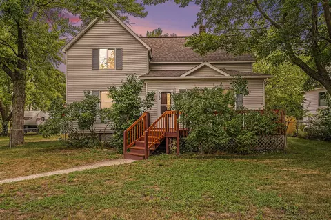 512 5th, Ferrysburg, MI 49409
