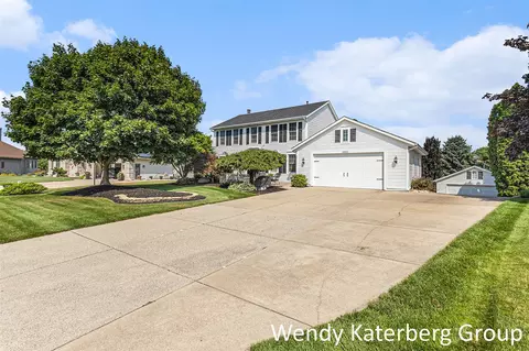 1033 Lumina, Jenison, MI 49428