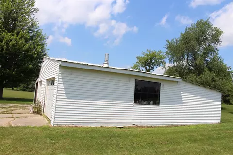 Exterior - 2786 Dinius, Tecumseh, MI 49286 photo 7 of 17