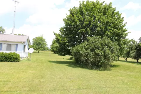 Exterior - 2786 Dinius, Tecumseh, MI 49286 photo 3 of 17