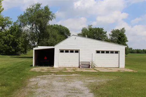 Exterior - 2786 Dinius, Tecumseh, MI 49286 photo 5 of 17