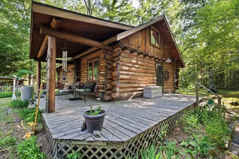 11332 Henderson, Montague, MI 49437