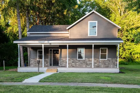 1120 8th, Three Rivers, MI 49093