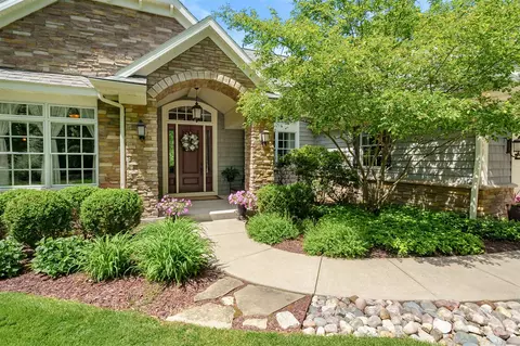 6461 E Bay, Richland, MI 49083