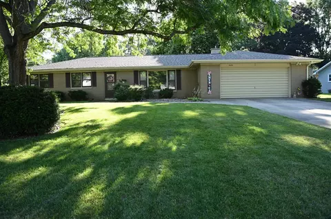 7622 Woodcrest, Portage, MI 49024