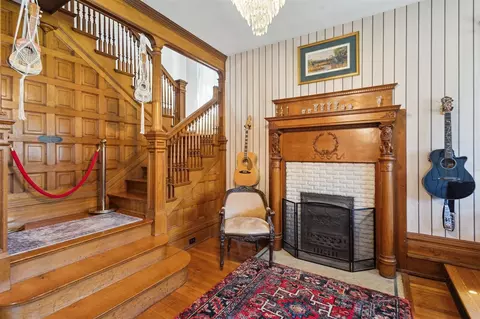 Entry Way - 501 E Michigan, Marshall, MI 49068 photo 1 of 3