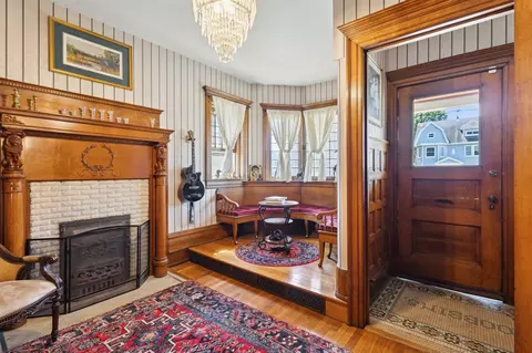 Entry Way - 501 E Michigan, Marshall, MI 49068 photo 2 of 3