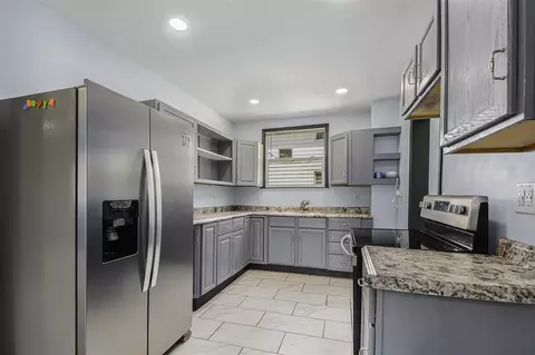 1211 S Jackson, Jackson, MI 49203 photo 8