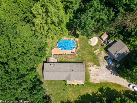 623 E 56th, Newaygo, MI 49337 photo 2