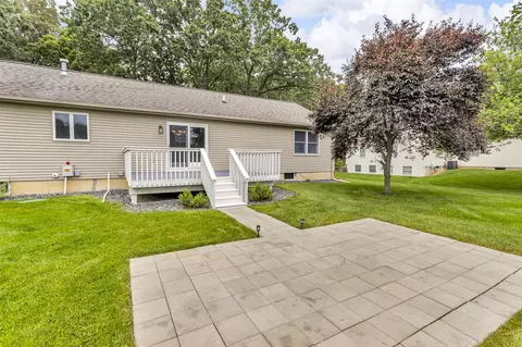 1615 Bunting, Jackson, MI 49201 photo 3
