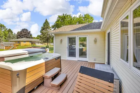 Exterior - 3416 Northlands, Jackson, MI 49201 photo 5 of 11