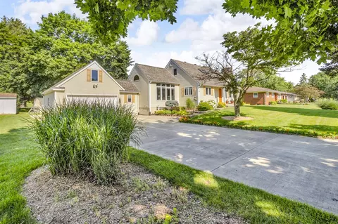 Exterior - 3416 Northlands, Jackson, MI 49201 photo 8 of 11