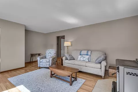 Living - 3416 Northlands, Jackson, MI 49201 photo 4 of 6