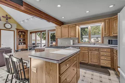 Kitchen - 3416 Northlands, Jackson, MI 49201 photo 3 of 5