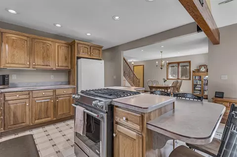 Kitchen - 3416 Northlands, Jackson, MI 49201 photo 5 of 5