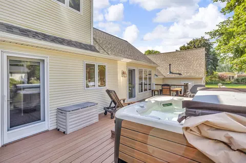 Exterior - 3416 Northlands, Jackson, MI 49201 photo 7 of 11
