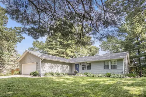 11215 W Harlow, Greenville, MI 48838