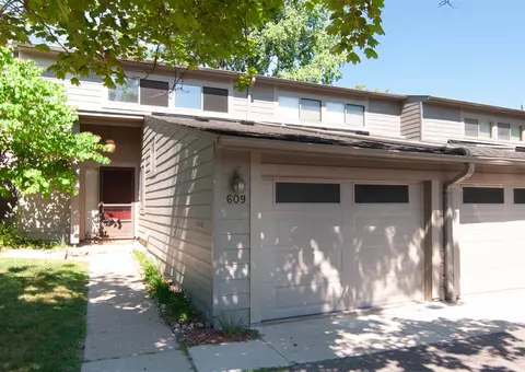609 Watersedge Dr, Ann Arbor, MI 48105