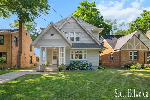 702 Griswold, Grand Rapids, MI 49507