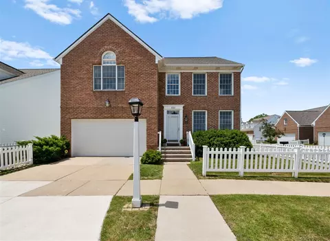 668 Boston, Ann Arbor, MI 48103