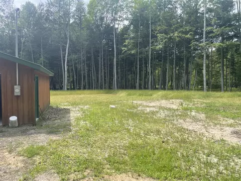 Exterior - 6059 E Stonington Aa5, Rapid River, MI 49878 photo 2 of 3