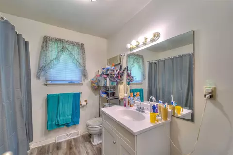 Bath - 2922-2926 Chapel, Parma, MI 49269 photo 2 of 2