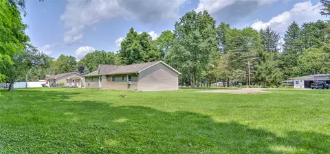 Exterior - 2922-2926 Chapel, Parma, MI 49269 photo 5 of 5