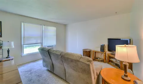 Living - 2922-2926 Chapel, Parma, MI 49269 photo 4 of 4