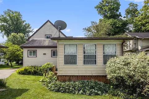 Exterior - 218 W Jackson, Mendon, MI 49072 photo 6 of 8