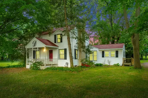 4625 W U, Schoolcraft, MI 49087