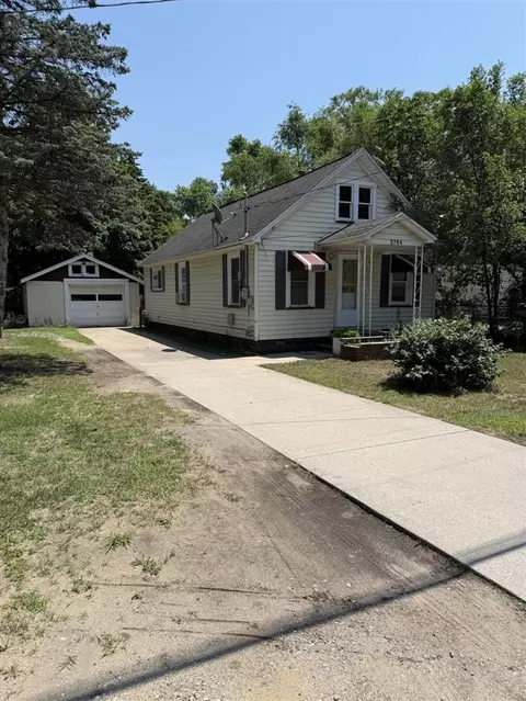 2754 Huizenga, Norton Shores, MI 49444