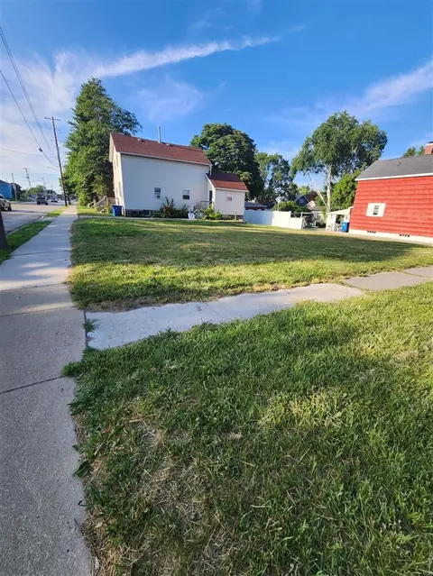 315 Cypress, Manistee, MI 49660