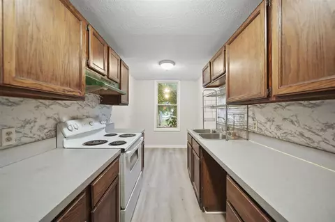 624 N Broad, Adrian, MI 49221 photo 16