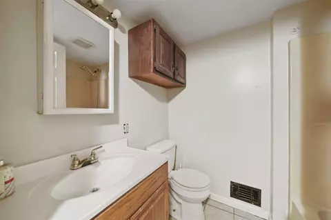 624 N Broad, Adrian, MI 49221 photo 18