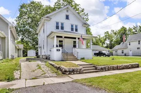 843 Center, Jackson, MI 49202
