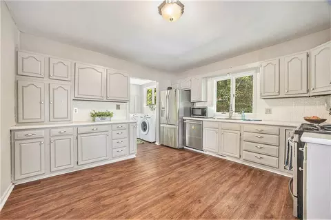 416 Kent, Lowell, MI 49331 photo 11