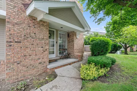 6607 Bellows, West Bloomfield, MI 48322