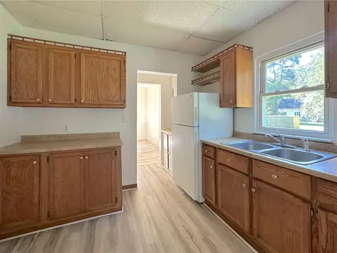 Kitchen - 1006 Madison, Three Rivers, MI 49093 photo 4 of 5