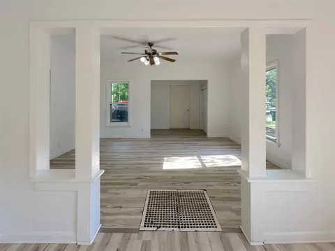 Living - 1006 Madison, Three Rivers, MI 49093 photo 5 of 9