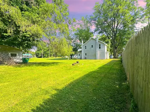 Exterior - 1006 Madison, Three Rivers, MI 49093 photo 7 of 9