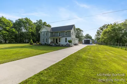 10840 Harvard, Rockford, MI 49341