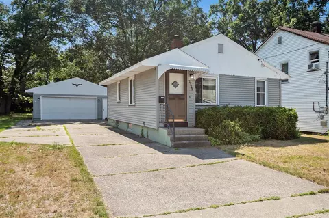 2329 Moon, Muskegon, MI 49441