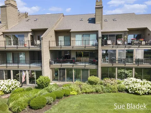 1763 Ottawa Beach Rd # 4, Holland, MI 49424