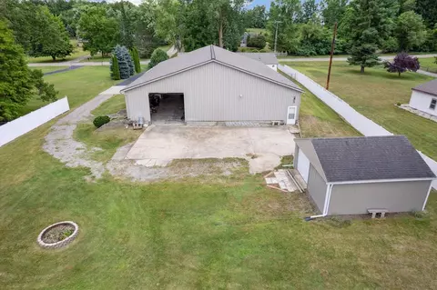 Exterior - 10224 Rexford, Grass Lake, MI 49240 photo 4 of 4